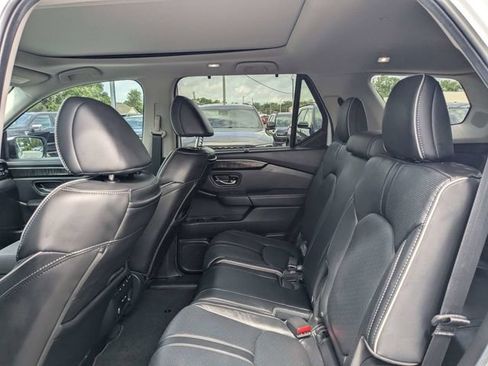 Used 2025 Honda Pilot Elite image 14