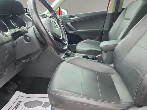 Used 2018 Volkswagen Tiguan SE AWD/4WD image 9