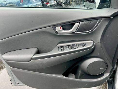 Used 2022 Hyundai Kona Limited w/ Cargo Package image 19