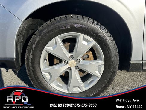 Used 2016 Subaru Forester 2.5i Premium w/ Popular Package #2 AWD/4WD image 10