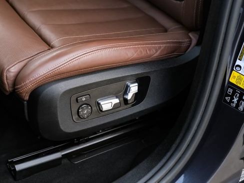 Used 2021 BMW X6 M50i w/ Executive Package AWD/4WD image 40