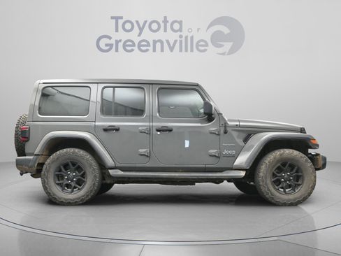 Used 2020 Jeep Wrangler Unlimited Sahara AWD/4WD image 17