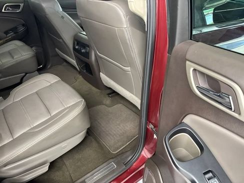 Used 2017 GMC Yukon Denali AWD/4WD image 34