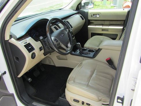 Used 2013 Ford Flex Limited AWD/4WD image 6