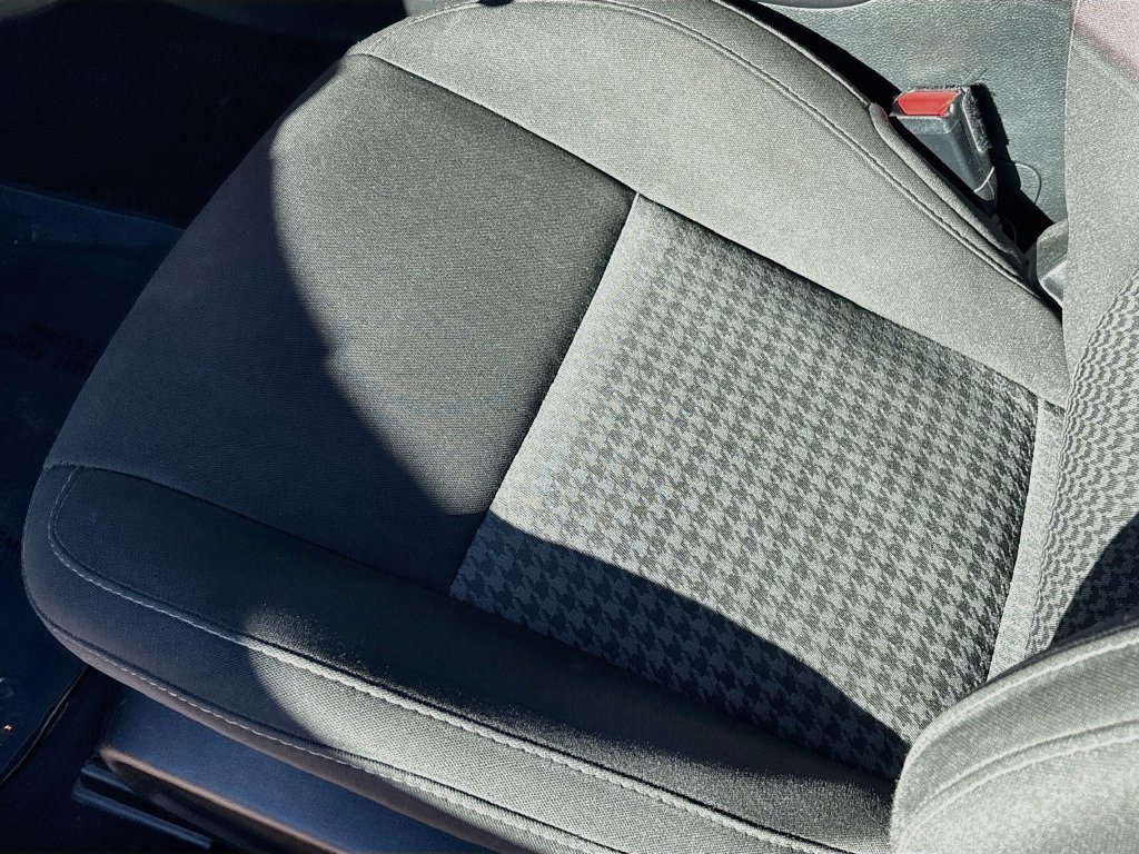 Used 2020 Dodge Challenger GT w/ Driver Convenience Group RWD image 18