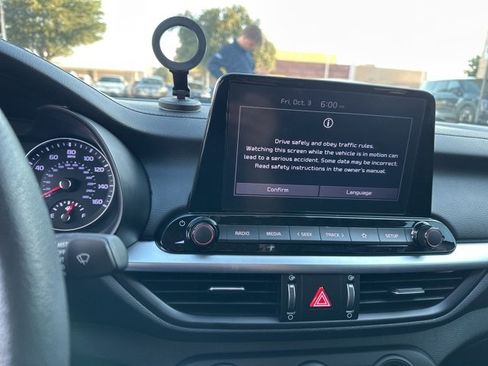Certified 2023 Kia Forte LXS image 11