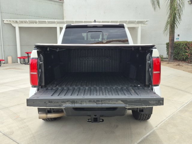 Used 2024 Toyota Tacoma SR5 AWD/4WD image 7