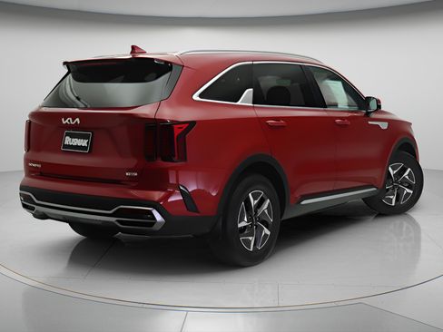 Used 2023 Kia Sorento EX FWD image 4