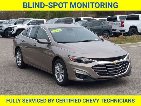 Used 2025 Chevrolet Malibu LT FWD image 3