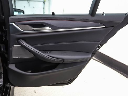 Used 2023 BMW M550i xDrive w/ Executive Package image 25