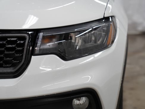 New 2026 Jeep Compass Latitude image 15