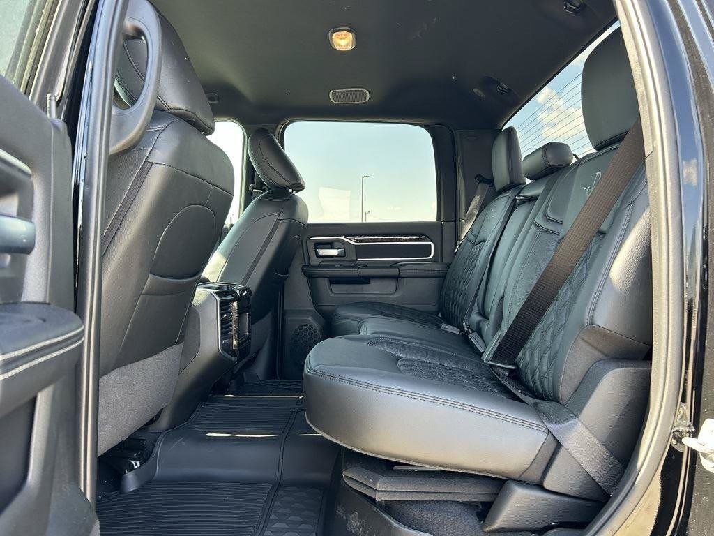 New 2025 RAM 2500 Big Horn AWD/4WD image 31