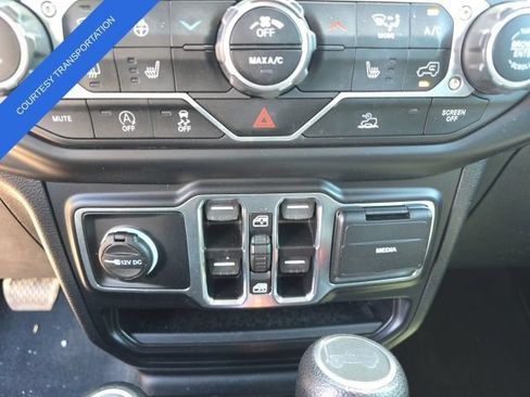 Certified 2022 Jeep Wrangler Unlimited Sport AWD/4WD image 17