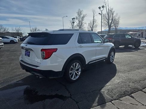 Used 2023 Ford Explorer Platinum w/ Technology Package image 5