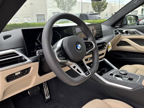 Used 2026 BMW 430i Coupe w/ M Sport Package image 15