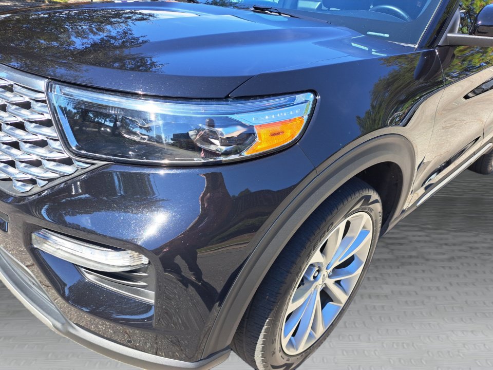 Used 2023 Ford Explorer Platinum w/ Technology Package AWD/4WD image 25