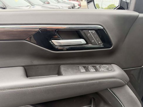 Used 2026 Chevrolet Tahoe Premier w/ Sun And Tow Package AWD/4WD image 19