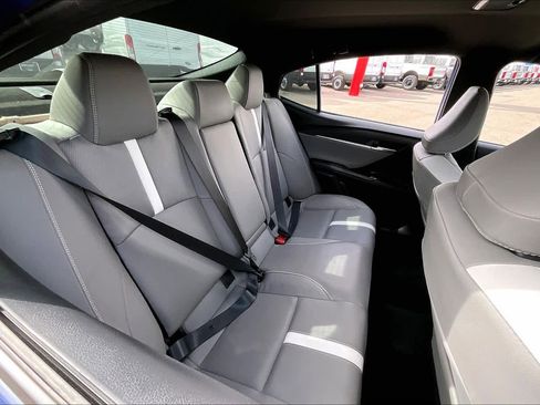 Used 2025 Toyota Camry SE image 20