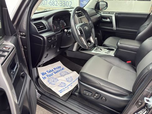 Used 2021 Toyota 4Runner SR5 Premium w/ Moonroof Package image 10