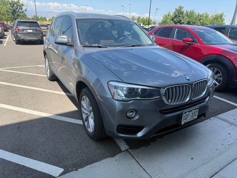 Used 2017 BMW X3 xDrive28i AWD/4WD image 2