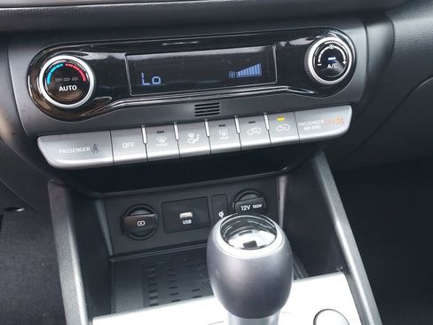 Certified 2022 Hyundai Kona SEL w/ Convenience Package AWD/4WD image 14