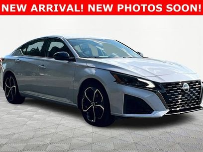 Used 2024 Nissan Altima 2.5 SR