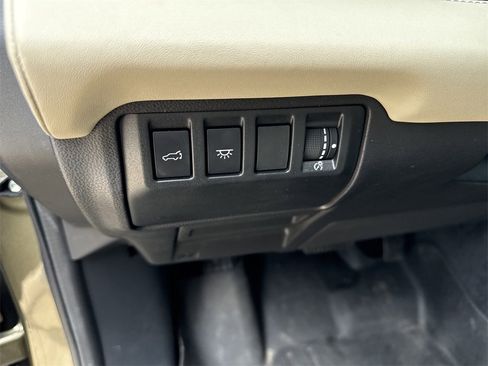 Certified 2023 Subaru Ascent Limited w/ Technology Package image 20