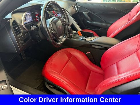 Used 2019 Chevrolet Corvette Stingray Coupe w/ Carbon Flash Badge Package RWD image 5