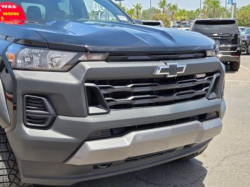 Certified 2024 Chevrolet Colorado Trail Boss w/ Advanced Trailering Package AWD/4WD image 8