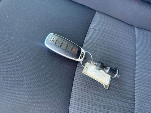 Used 2025 Nissan Sentra SV image 20