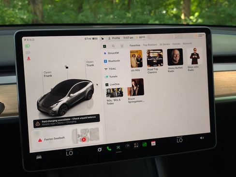 Used 2025 Tesla Model Y Long Range RWD image 48
