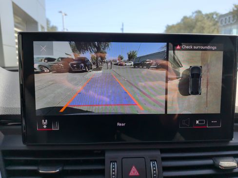 Used 2025 Audi SQ5 Premium Plus image 25