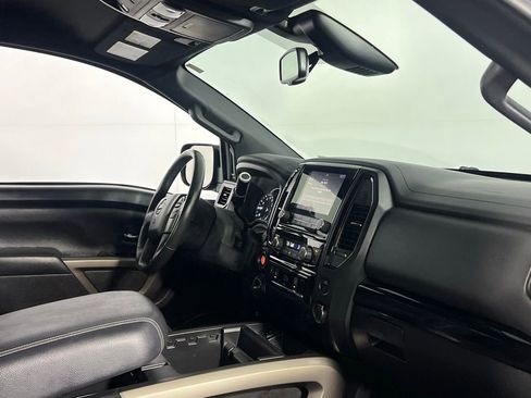 Used 2024 Nissan Titan SV w/ SV Bronze Edition Package image 30
