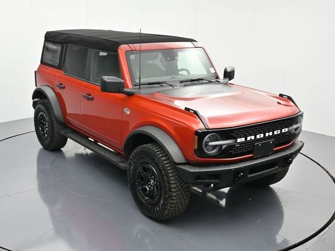 Used 2024 Ford Bronco Wildtrak AWD/4WD image 30