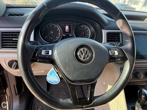 Used 2019 Volkswagen Atlas SE FWD image 19