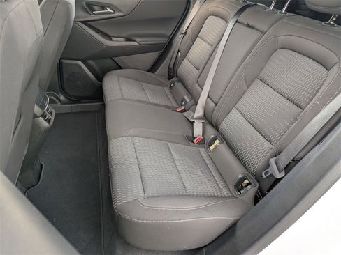 Used 2025 Chevrolet Equinox LT image 27