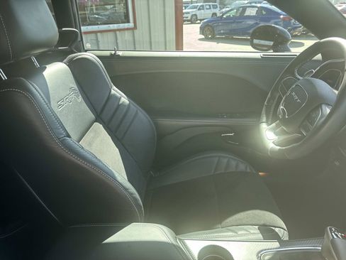 Used 2023 Dodge Challenger SRT Hellcat image 10