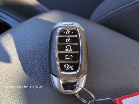 Used 2023 Hyundai Elantra SEL w/ Convenience Package image 29