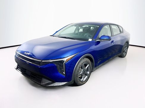 Used 2025 Kia K4 FWD image 3