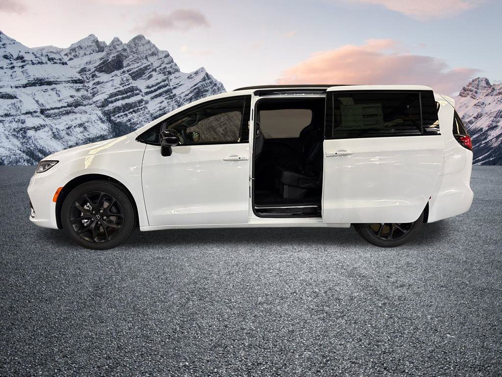 New 2026 Chrysler Pacifica Select w/ S Appearance Package FWD image 39