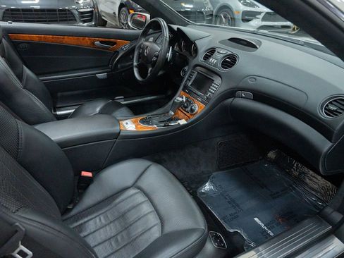 Used 2008 Mercedes-Benz SL 55 AMG image 29