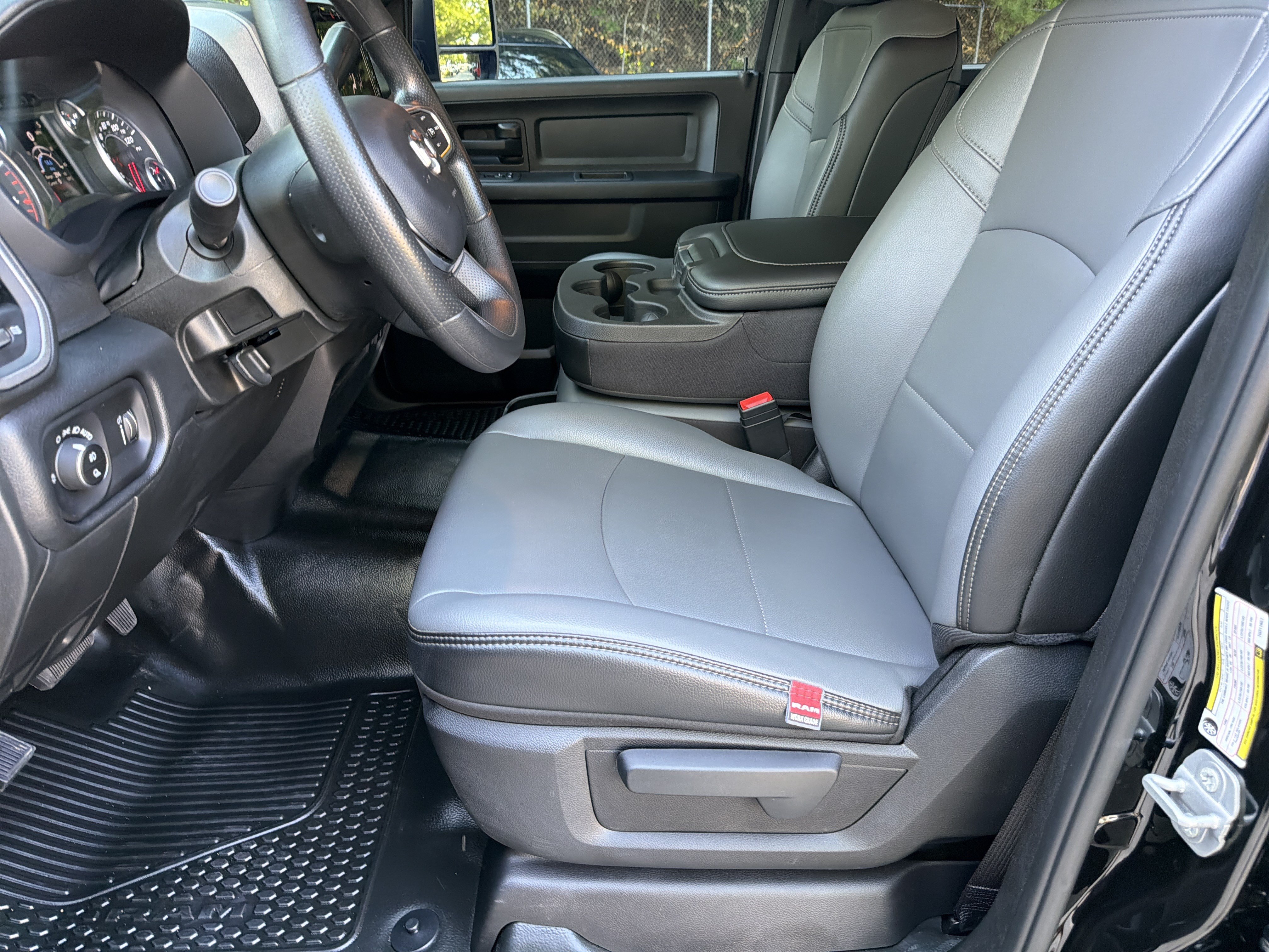 Used 2026 RAM 3500 Tradesman AWD/4WD image 9