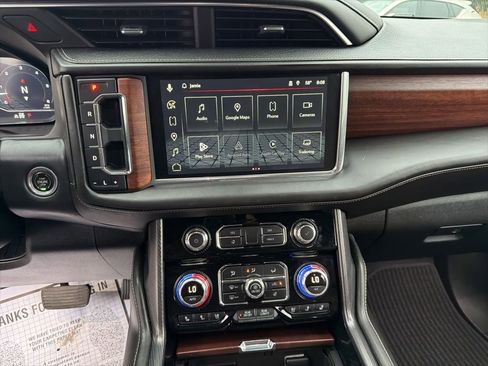 Used 2023 GMC Yukon XL Denali Ultimate AWD/4WD image 37