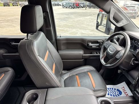 Used 2023 GMC Sierra 2500 AT4 w/ AT4 Preferred Package AWD/4WD image 22