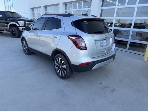 Used 2021 Buick Encore Preferred FWD image 5
