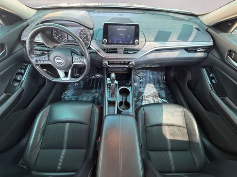Used 2024 Nissan Altima 2.5 SR image 12