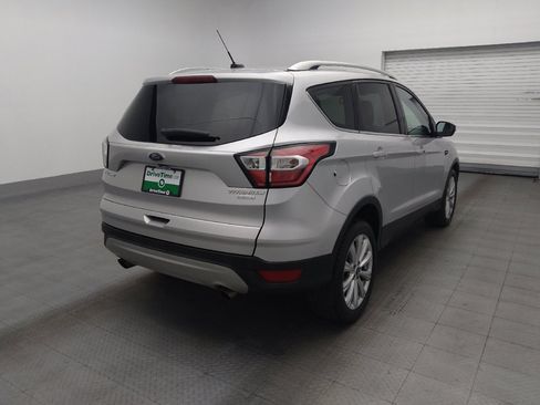 Used 2017 Ford Escape Titanium FWD image 9