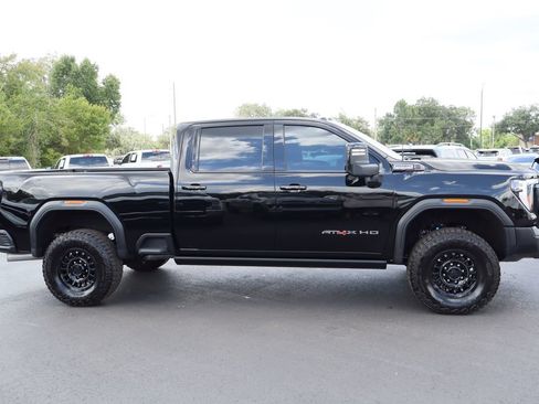 Certified 2025 GMC Sierra 2500 AT4X w/ AT4X AEV Edition AWD/4WD image 10