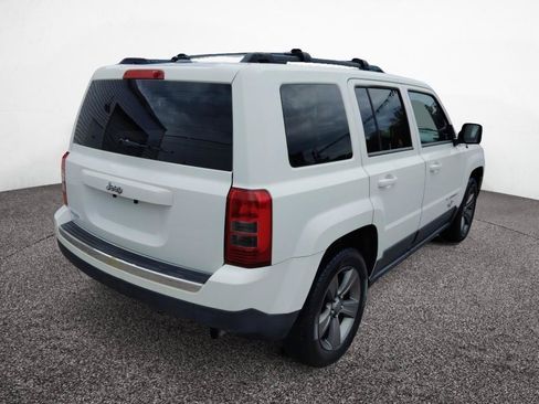 Used 2014 Jeep Patriot Latitude w/ Freedom Edition Package FWD image 7
