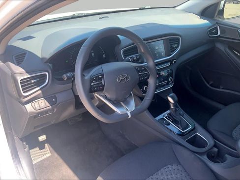Used 2017 Hyundai Ioniq SEL FWD image 17